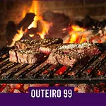 בית נופש Casa Outeiro 99 פארדס דה קורה