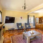 Casa Outeiro 99 בית נופש פארדס דה קורה