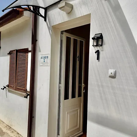Casa Outeiro 99 *