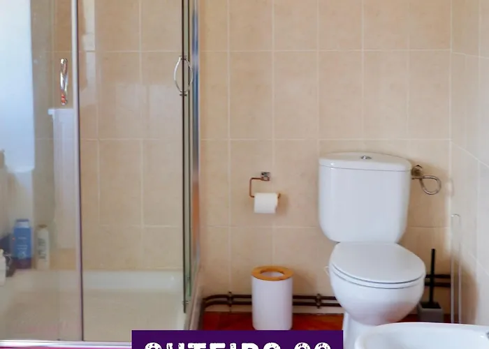 Casa Outeiro 99 בית נופש פארדס דה קורה