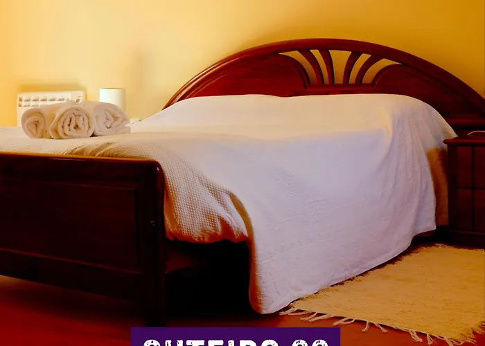 Casa Outeiro 99 파레드스 드 코라