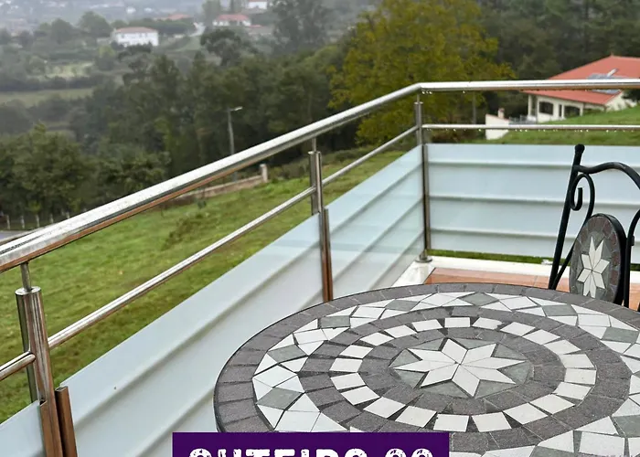 Casa Outeiro 99 * 파레드스 드 코라