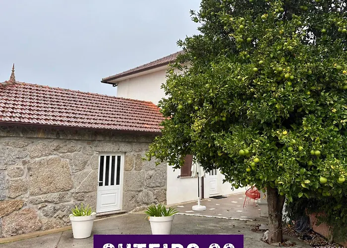 Casa Outeiro 99 *
