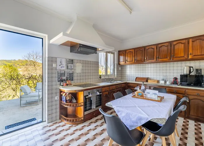 펜션 Casa Outeiro 99 파레드스 드 코라