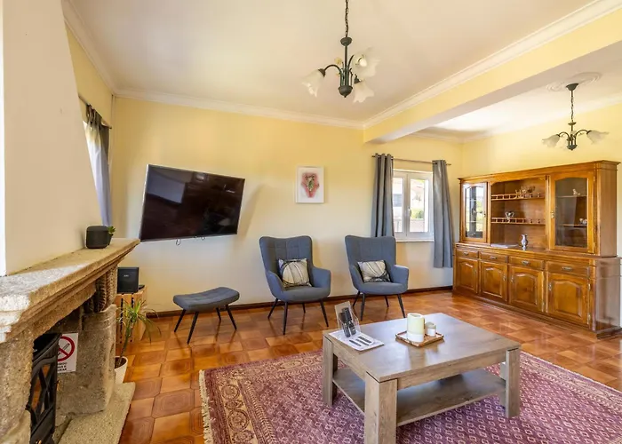 Casa Outeiro 99 펜션 파레드스 드 코라