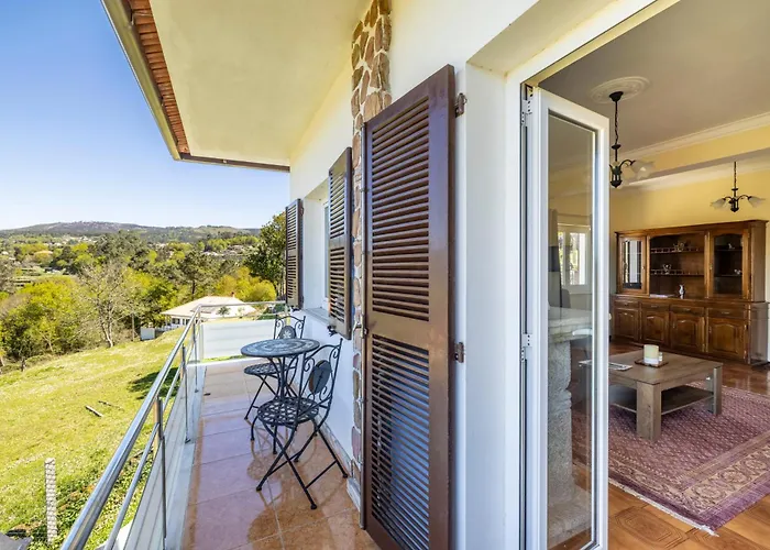 펜션 Casa Outeiro 99 *